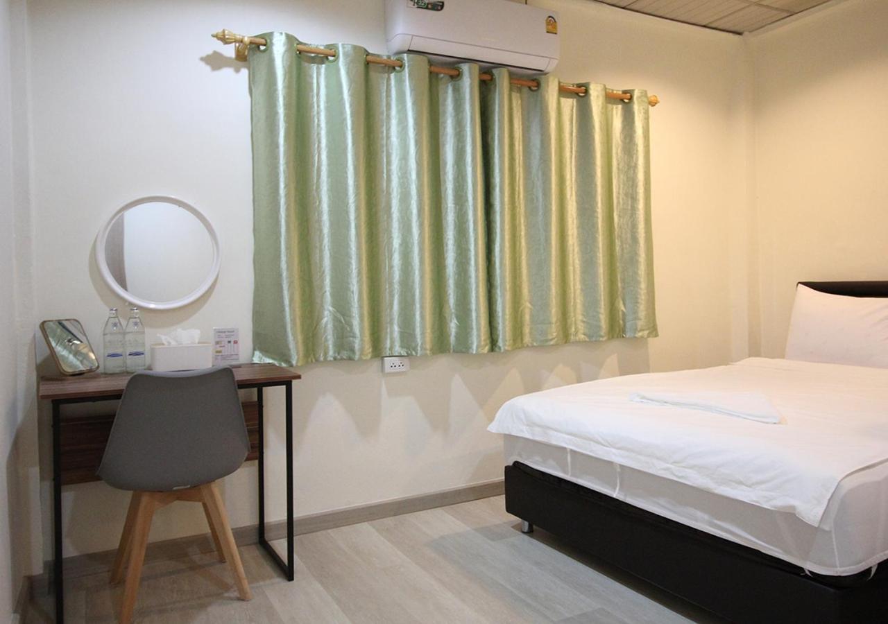 Chaiwat Hostel 방콕 외부 사진
